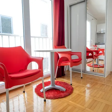 Guest house Bulbuli Makarska