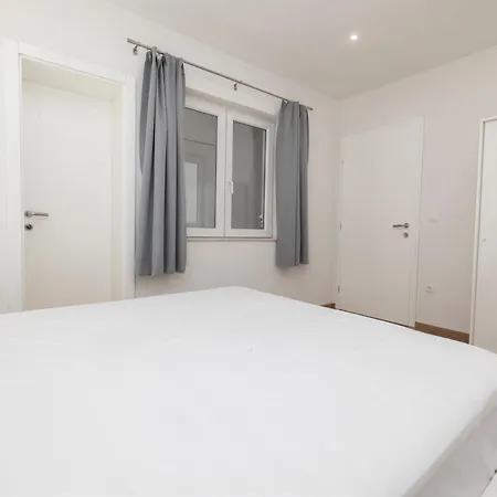 Bulbuli Guest house 3*