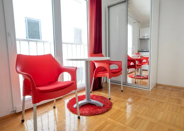 Pensionat Bulbuli Makarska